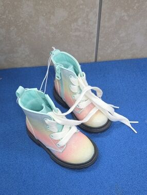 Kids New Cat & Jack  Rainbow Pastel Glitter Lace-Up Boots